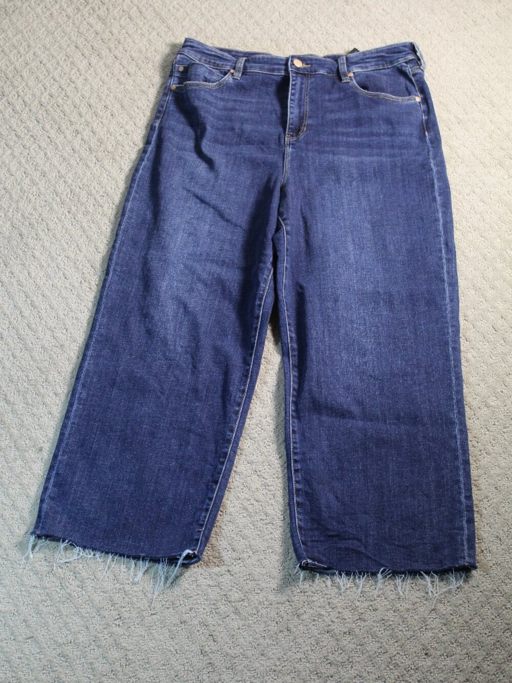 Liverpool Woman's 12/31 High-Rise Wide-Leg Raw Hem Cropped Jeans in Dark Blue